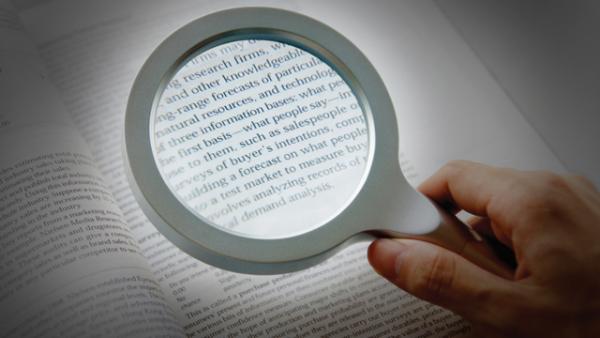 Håndlup med 2,5X forstørrelse Ø90 mm linse og 12xLEDs